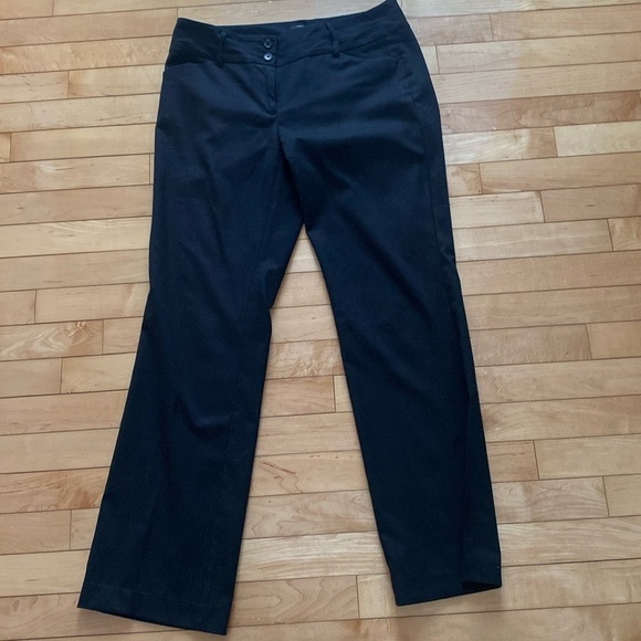 JACOB classic fitted black straight leg pants. Size 8 - Picture 4 of 12